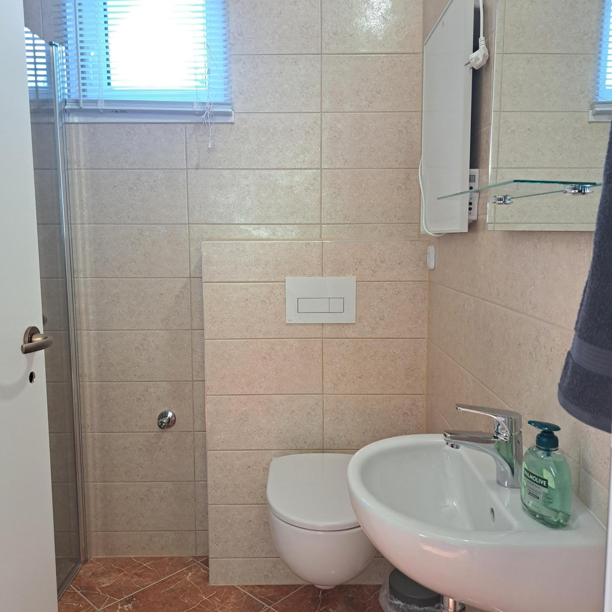 Tavirozsa Apartment Balatonfůzfő Bagian luar foto