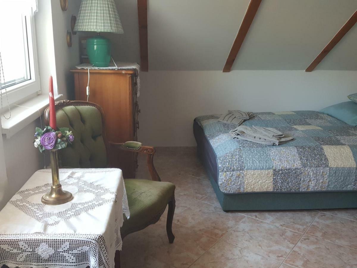Tavirozsa Apartment Balatonfůzfő Bagian luar foto